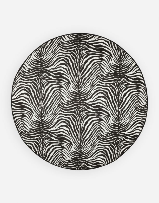 牌 DNA——演繹獨特 DG 魅力AG真人杜嘉班納斑馬紋如何詮釋品(圖2) 牌 DNA——演繹獨特 DG 魅力AG真人杜嘉班納斑馬紋如何詮釋品(圖2)