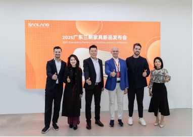 桌椅閃耀廣州家博會創(chuàng)新設(shè)計(jì)摘雙獎(jiǎng)!AG真人旗艦廳三朗FINN系列餐(圖3) 桌椅閃耀廣州家博會創(chuàng)新設(shè)計(jì)摘雙獎(jiǎng)!AG真人旗艦廳三朗FINN系列餐(圖3)